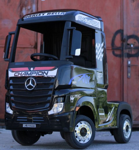 Mercedes Actros + naczepa Czarny