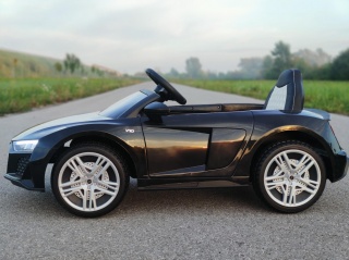 Pojazd AUDI R8 Spyder RS EVA 2.4G Czarny