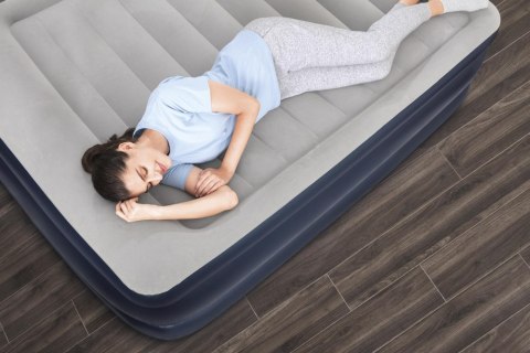 Dmuchany Materac Dwuosobowy Z Pompką 203 x 152 x 22 cm Bestway 67690