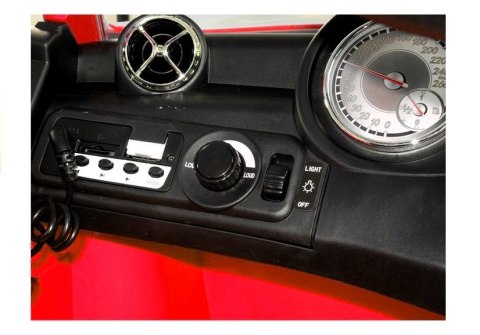 Mercedes Benz GLA 45 AMG Czerwony