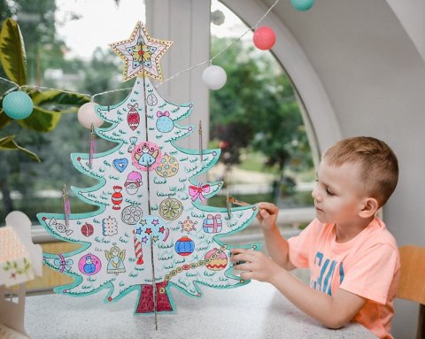 Kolorowanka 3D Choinka Świąteczna