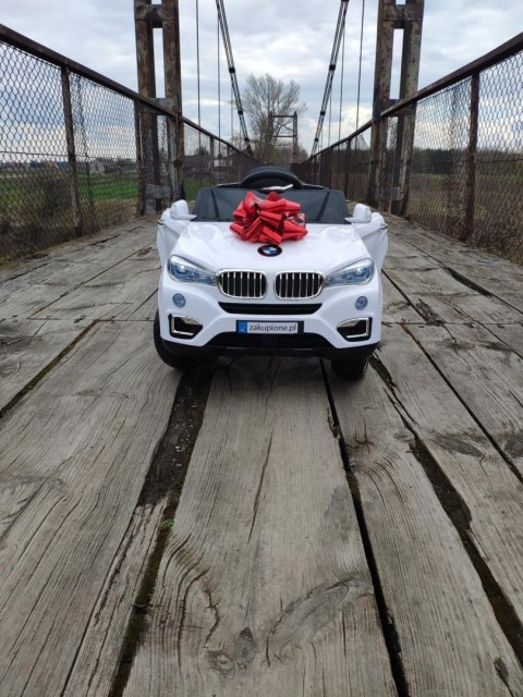 Autko na akumulator BMW + PILOT MP3 USB koła EVA