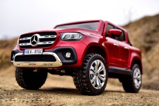 DWUOSOBOWY MERCEDES X 4x4 MP3 SKÓRA GUMA AMORKI