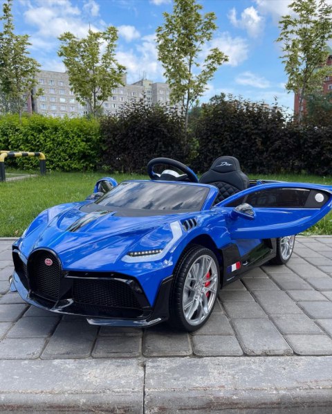 Auto na Akumulator Bugatti Divo Niebieski Lakier