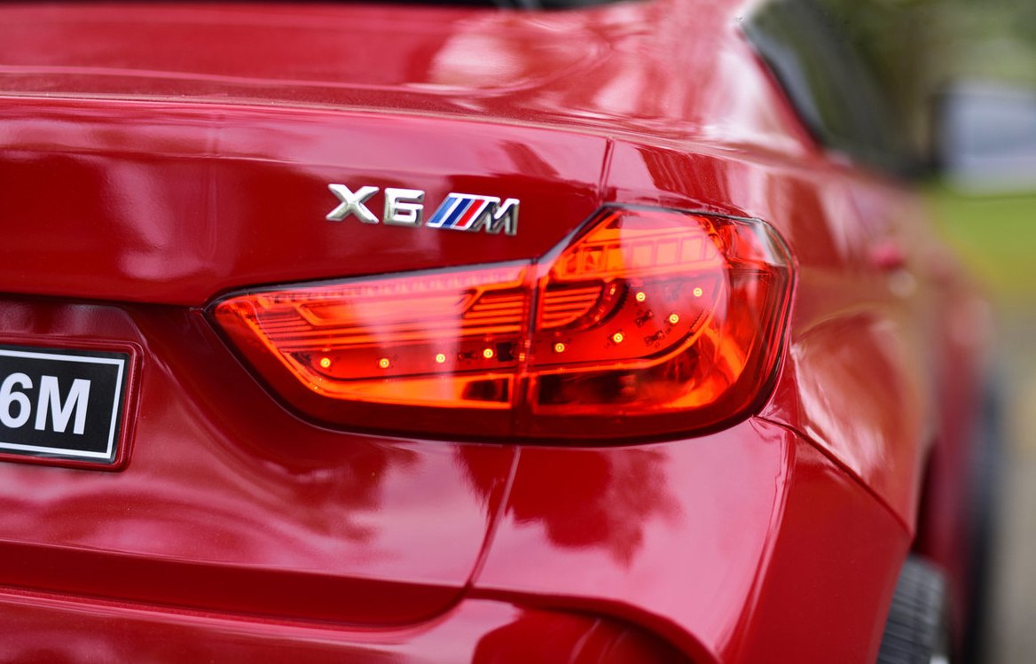 Pojazd BMW X6M Lakierowany Czerwony