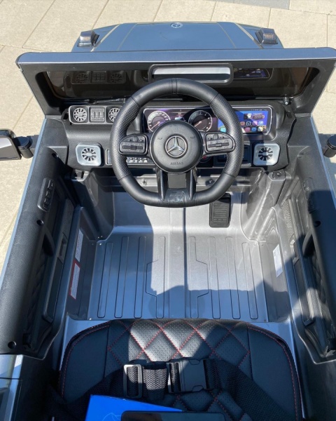 Pojazd Mercedes G63 AMG Lakierowany Srebrny