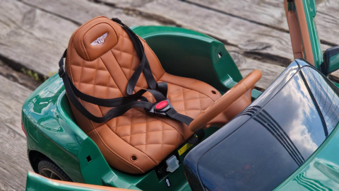 BENTLEY BACALAR ZIELONY Auto na akumulator EVA SKÓRA Pilot
