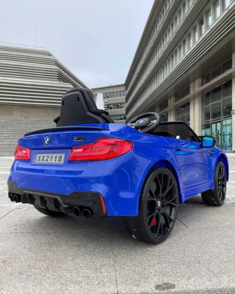 Auto na Akumulator BMW M5 Niebieski 24V 2x200W + FUNKCJA DRIFTU