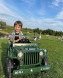 Wojskowe Auto na akumulator JEEP Willys + pilot