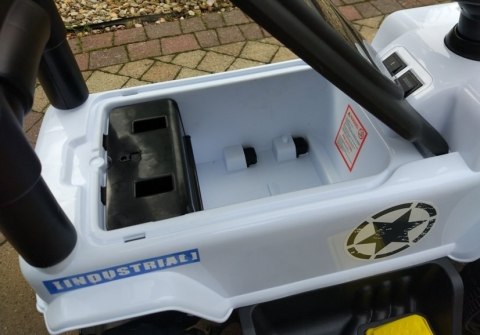 Jeździk na Akumulator z Pchaczem PB810 Biały