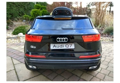 Auto na akumulator AUDI Q7 czarne lakierowane