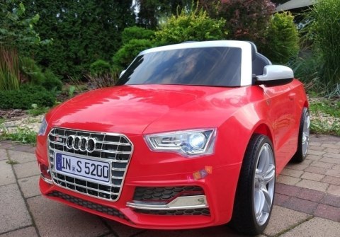 Auto na akumulator Audi S5 czerwone