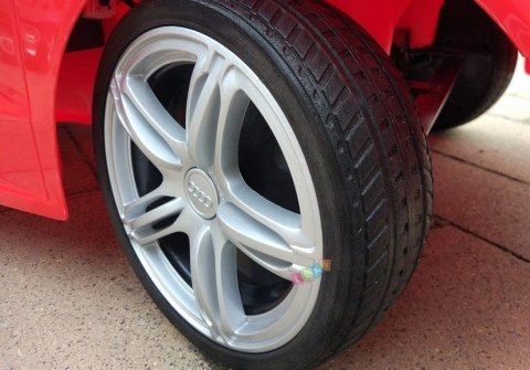 Auto na akumulator Audi S5 czerwone