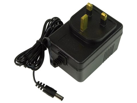 Ładowarka 12V 1000mA Do Auta na Akumulator angielska wtyczka