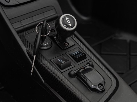 Wielkie auto na akumulator Audi Spyder R8 2x200W 24V 14Ah LIFT Żółty