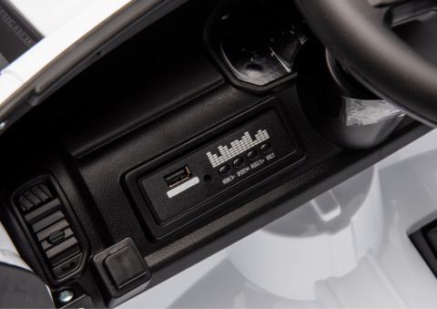 Auto na akumulator DODGE RAM 4x4 ZB618 Biały