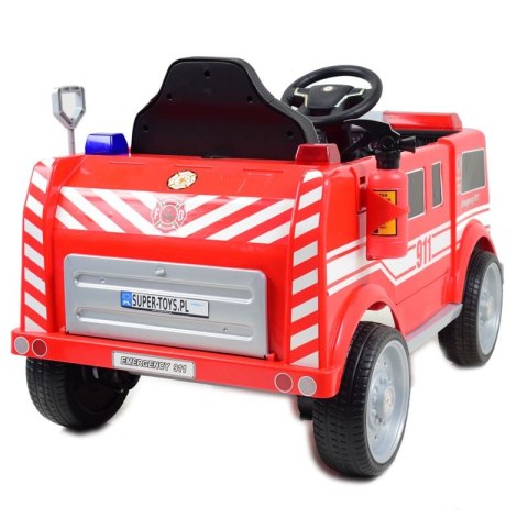 STRAŻ POŻARNA NA AKUMULATOR Z GAŚNICĄ I KOGUTAMI/P17