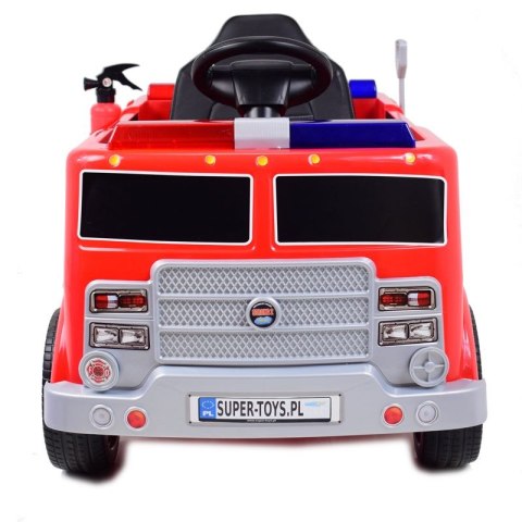 STRAŻ POŻARNA NA AKUMULATOR Z GAŚNICĄ I KOGUTAMI/P17