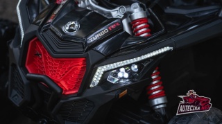 ZESTAW Buggy CAN-AM Maverick + Przyczepa auto na akumulator 4x200W 24V20AH