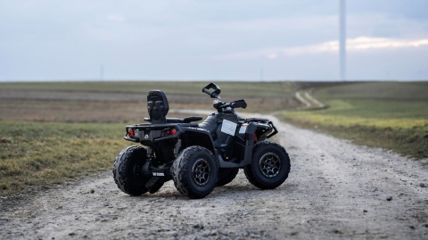 Duży Quad na akumulator Can Am Outlander 4x200W 24V ATV Czarny