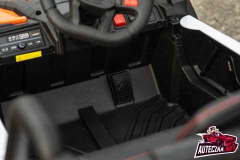 Autko na akumulator Buggy Madman UTV-MX 4x4 Biały