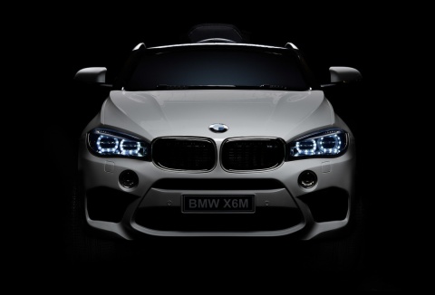Auto na akumulator BMW X6M