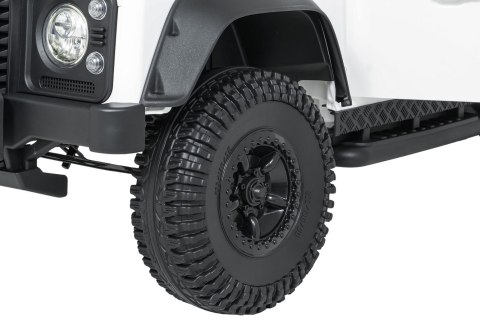 Pojazd Land Rover Defender 110 SVX Concept Biały