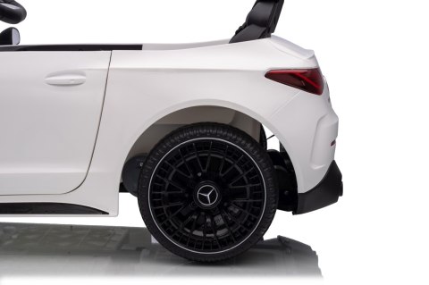 Pojazd Mercedes Benz AMG CLE 53 Biały