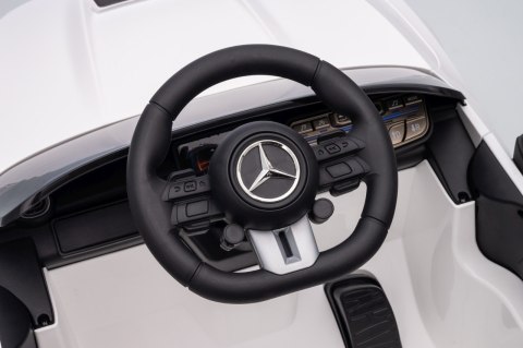 Pojazd Mercedes Benz AMG CLE 53 Biały