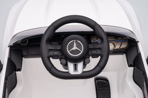 Pojazd Mercedes Benz AMG CLE 53 Biały