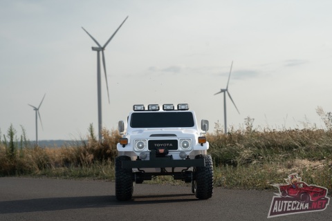 Auto na akumulator TOYOTA LAND CRUISER 24V 4x80W