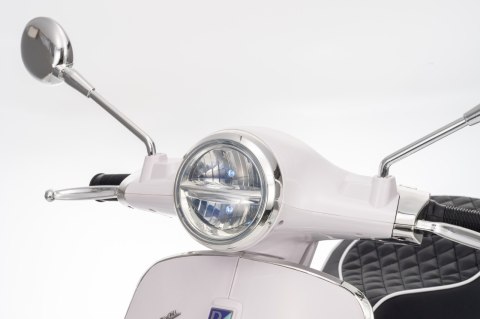 Pojazd Skuter Vespa ROMA Biały