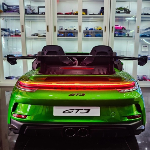 Auto na akumulator Porsche 911 GT3 24V 10Ah zielony lakierowany + 4x200W MOCY + PILOT