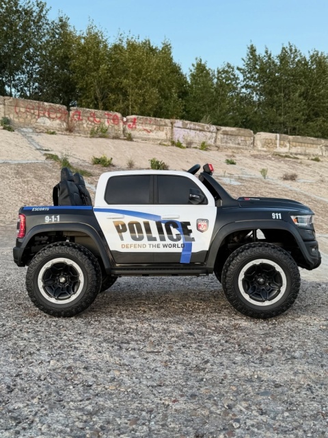 Pojazd RAM 3500 Policja Czarny