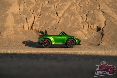 Auto na akumulator Porsche 911 GT3 24V 10Ah zielony lakierowany + 4x200W MOCY + PILOT