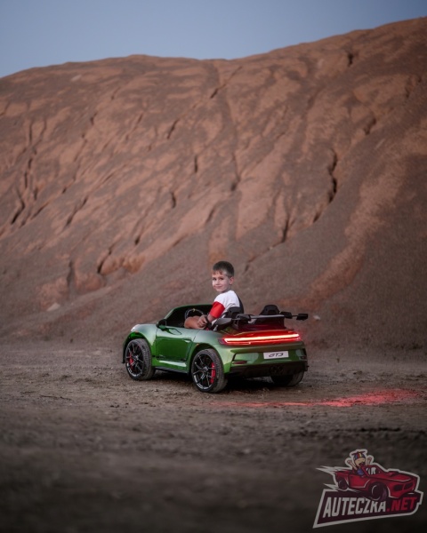 Auto na akumulator Porsche 911 GT3 24V 10Ah zielony lakierowany + 4x200W MOCY + PILOT