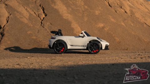 Auto na akumulator Porsche 911 GT3 24V 14Ah Biały + 4x200W MOCY + PILOT