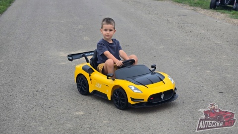 Pojazd Maserati MC20 GT2 Żółty