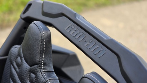 Auto Na Akumulator Buggy Can-am MAVERICK 4x200W 24V DK-CA003 Różowy