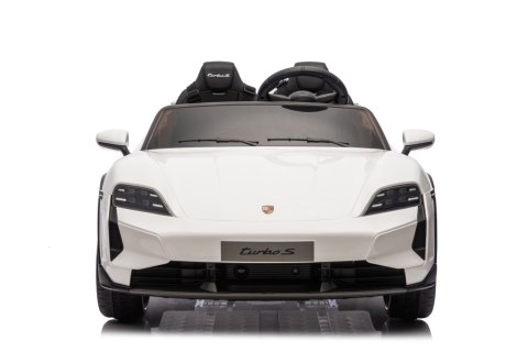 Pojazd Porsche Taycan Turbo S Biały