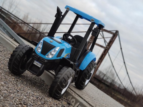 Traktor na akumulator NEW H T7 A011 24V 2x200W + KABINA + PILOT