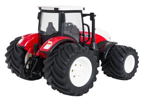 Traktor Czerwony R/C Z Pługiem