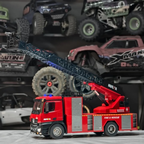 Wóz Strażacki Z Dźwigiem Zdalnie Sterowany RC Światła Woda Huina 1:18