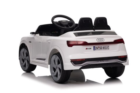 Pojazd Audi SQ8 Biały