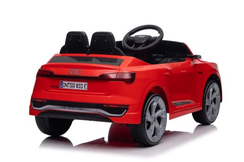 Pojazd Audi SQ8 Czerwony