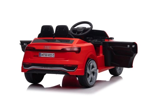 Pojazd Audi SQ8 Czerwony