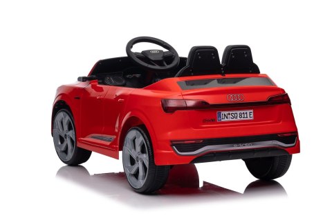 Pojazd Audi SQ8 Czerwony