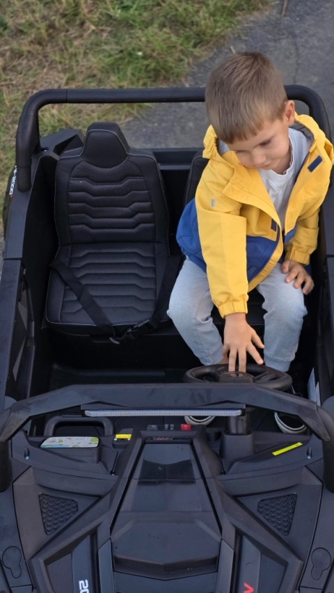 Auto na akumulator MEGA Buggy ATV Racing A032 4x4 Czarny 24V 14Ah