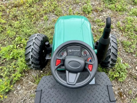 OLBRZYMI TRAKTOR 24 V Z PRZYCZEPĄ I ELEKTRYCZNIE PODNOSZONYM KIPREM SUPER JAKOŚĆ/HC306