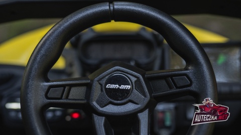 OUTLET Auto Na Akumulator Buggy Can-am MAVERICK 4x200W 24V DK-CA003 Żółty + POWIĘKSZONY AKUMULATOR 24V10Ah